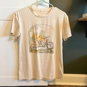 Unisex Cream Frog and Toad Graphic T-Shirt